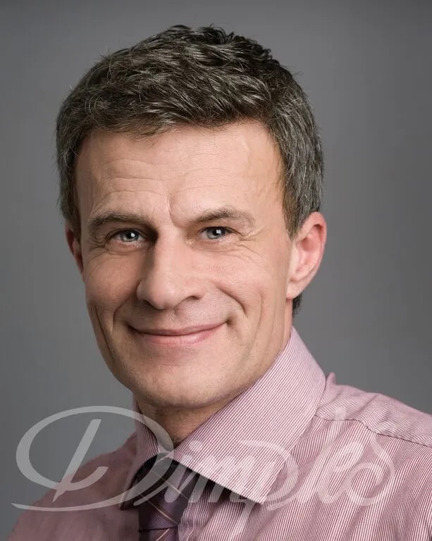 Dimples men's hairpiece in Manchester